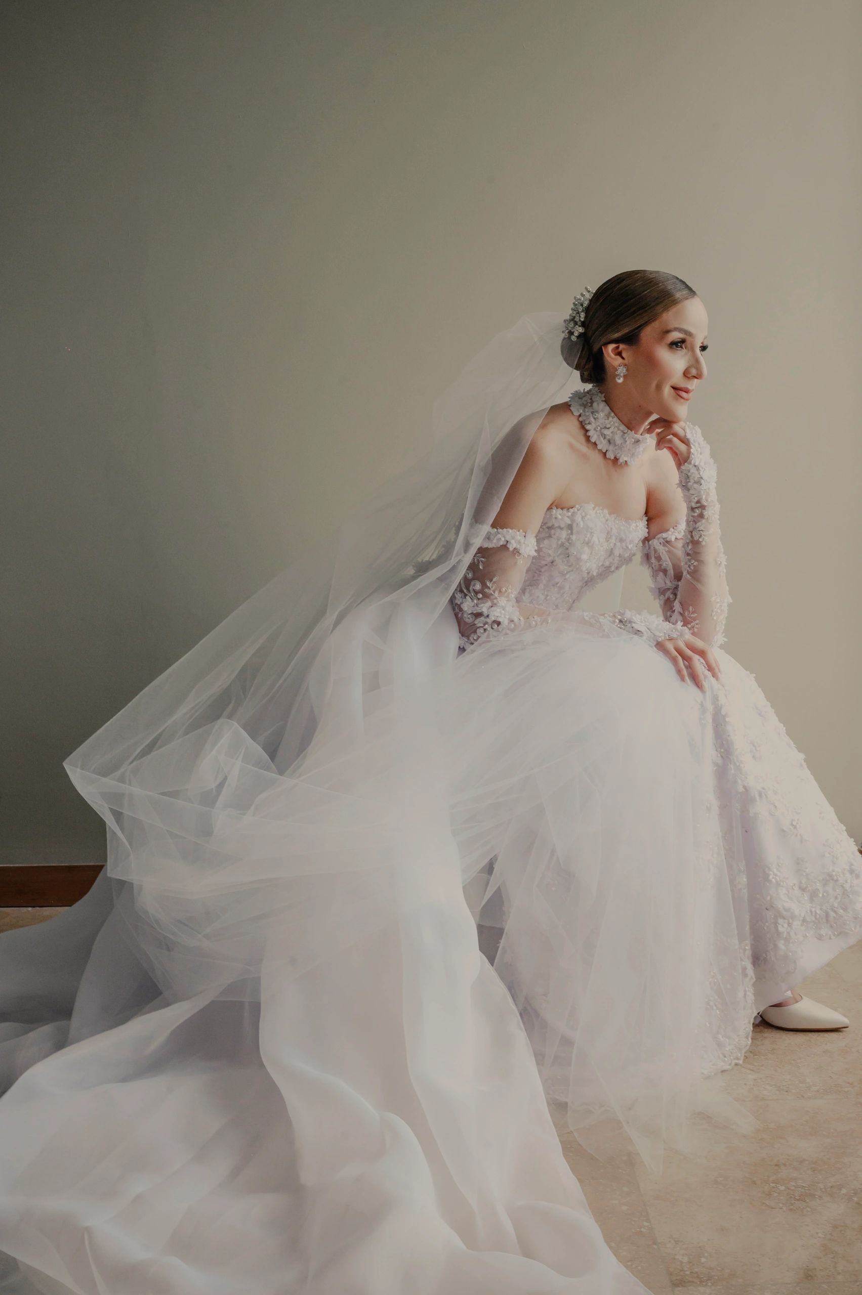 NOVIAS 2025: Historias de Amor y Estilo