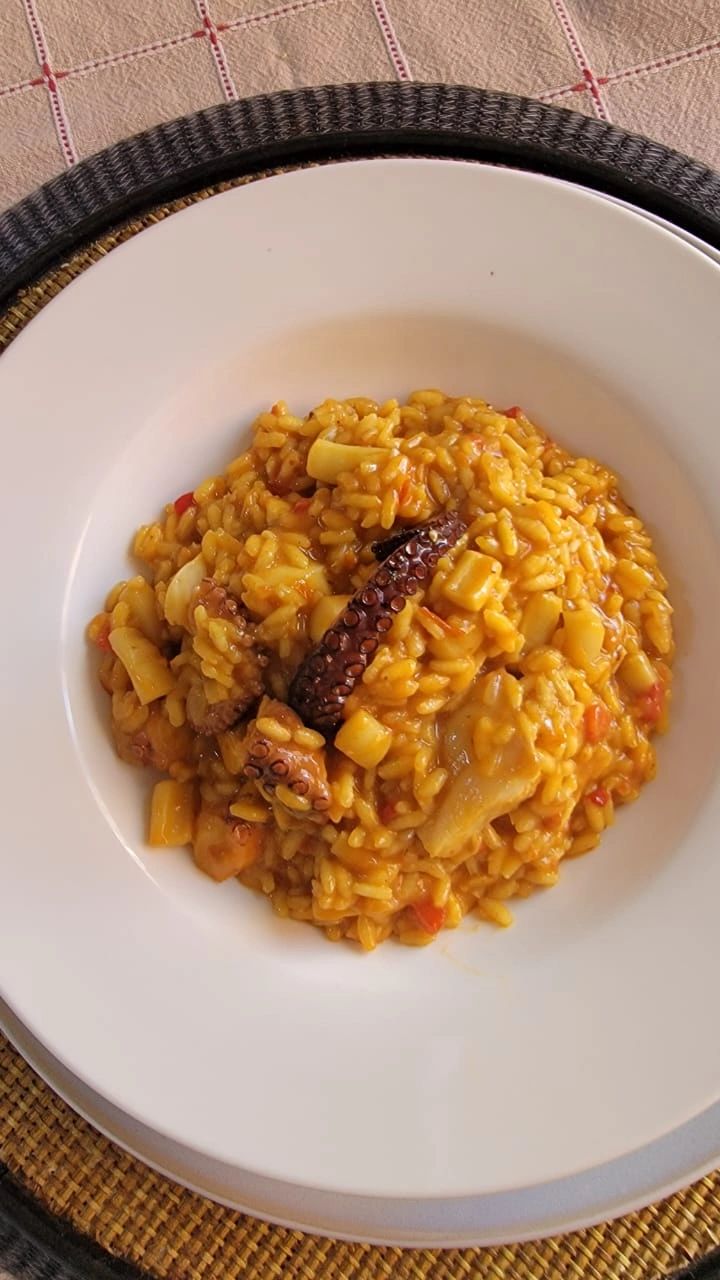 ARROZ MELOSO DE PULPO, CALAMARES Y PESCADO CON CRISTINA CAMILLI